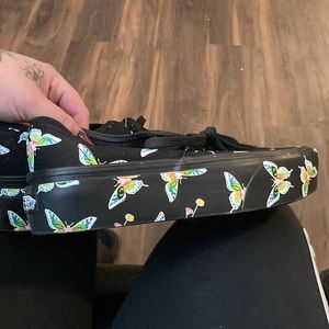 Thought they would fit but didn’t. Only worn once.